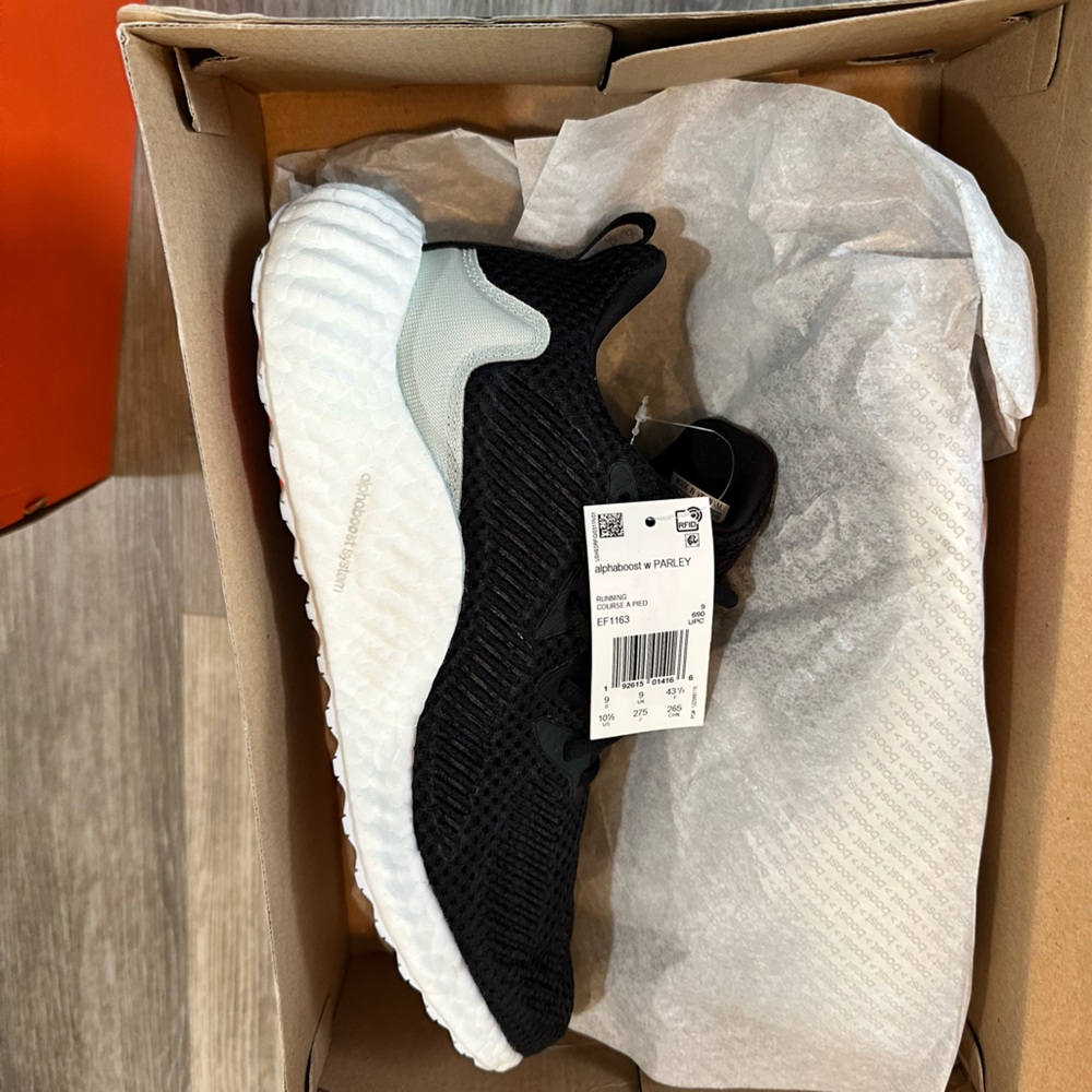 Adidas Women alpha boost Parley